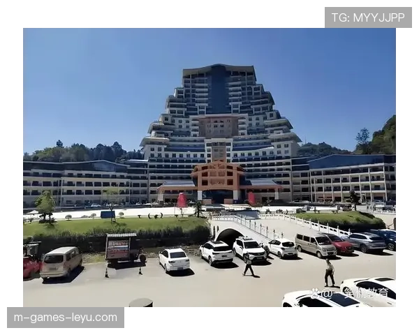 体验天下第一水司楼酒店，网友纷纷点赞